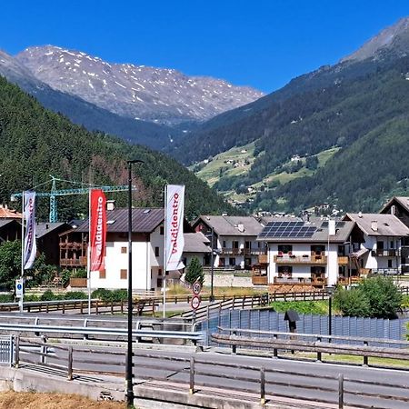 Pradelle Residence Raethia Tra Bormio E Livigno מראה חיצוני תמונה