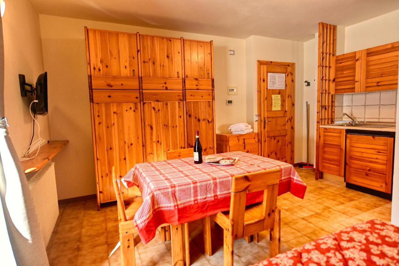 Pradelle Residence Raethia Tra Bormio E Livigno מראה חיצוני תמונה