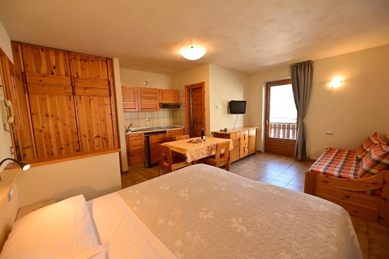 Pradelle Residence Raethia Tra Bormio E Livigno מראה חיצוני תמונה