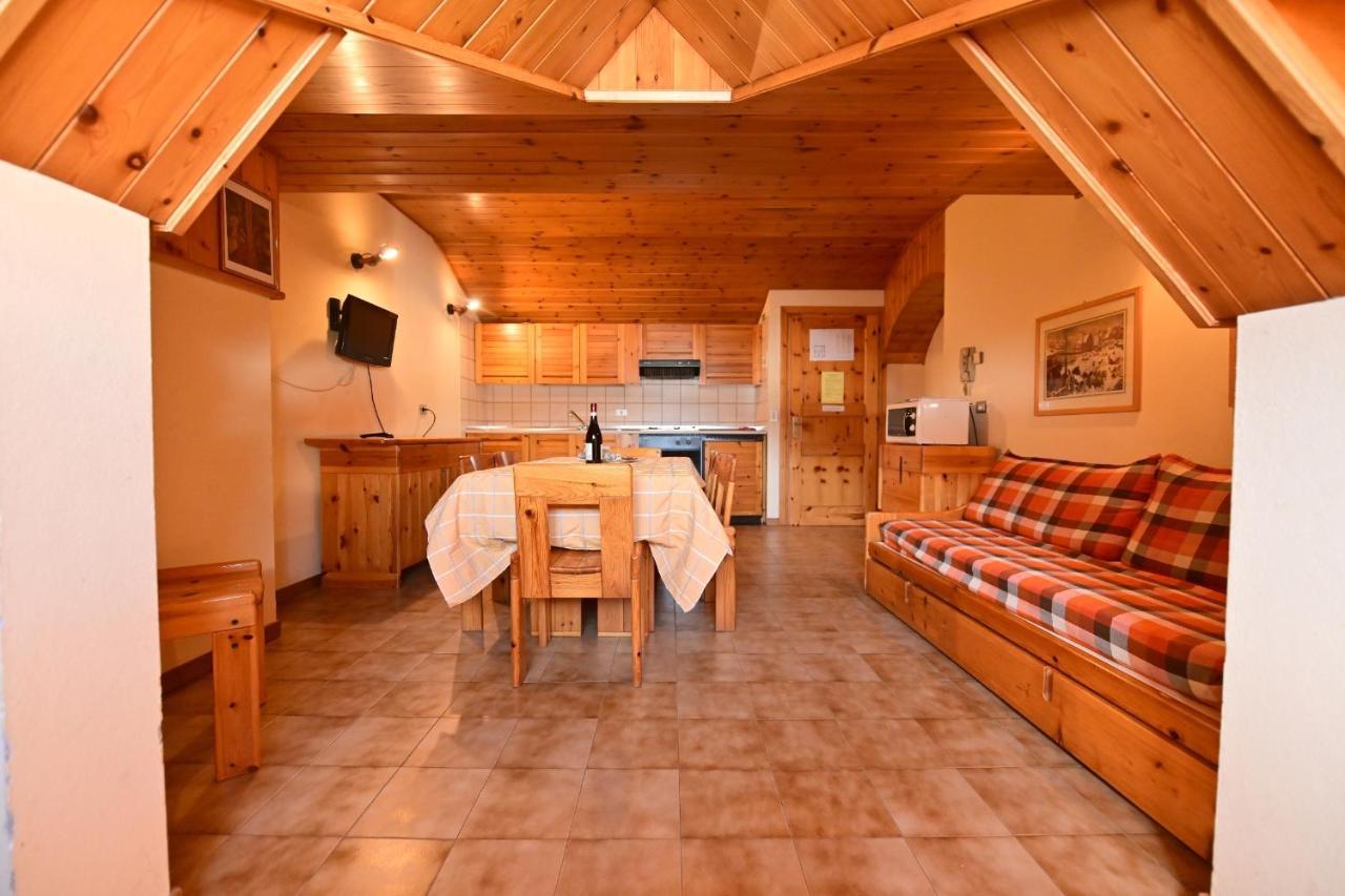 Pradelle Residence Raethia Tra Bormio E Livigno מראה חיצוני תמונה