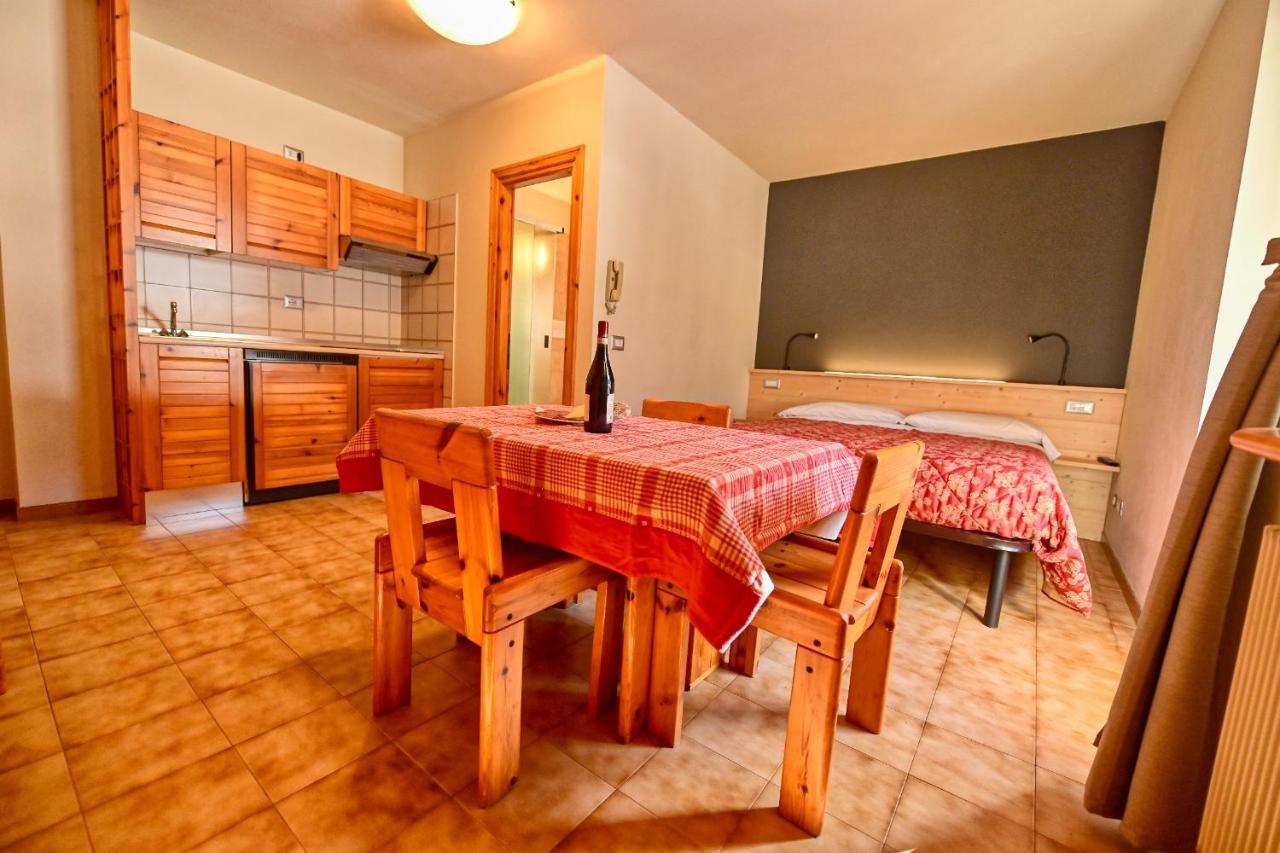 Pradelle Residence Raethia Tra Bormio E Livigno מראה חיצוני תמונה