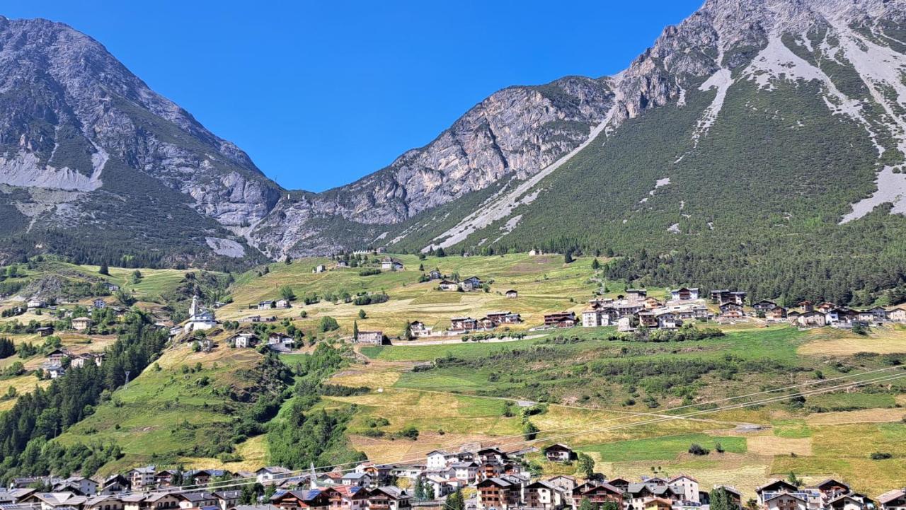 Pradelle Residence Raethia Tra Bormio E Livigno מראה חיצוני תמונה