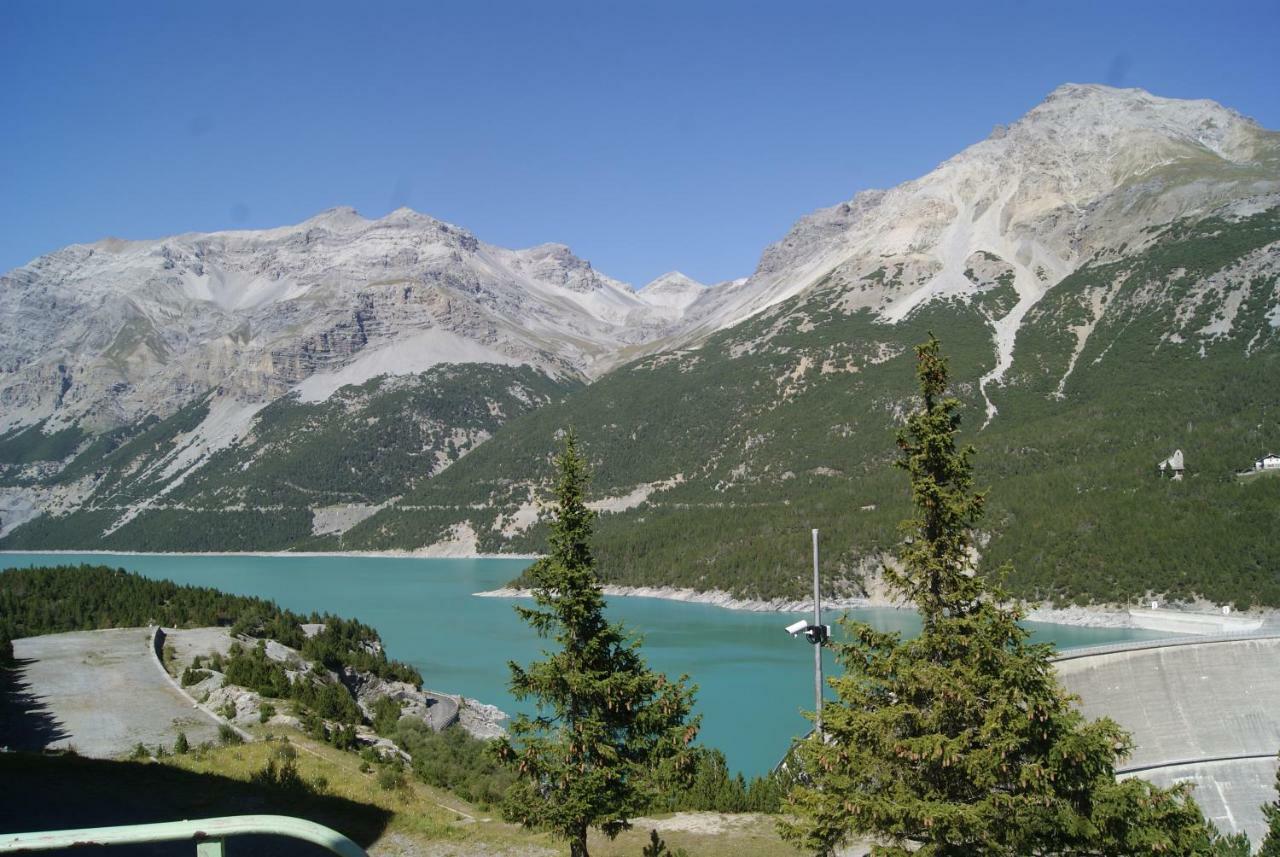 Pradelle Residence Raethia Tra Bormio E Livigno מראה חיצוני תמונה