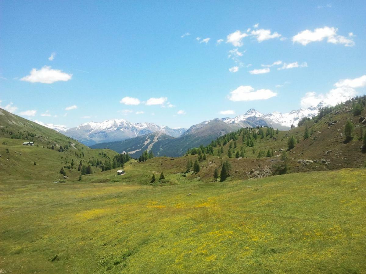 Pradelle Residence Raethia Tra Bormio E Livigno מראה חיצוני תמונה